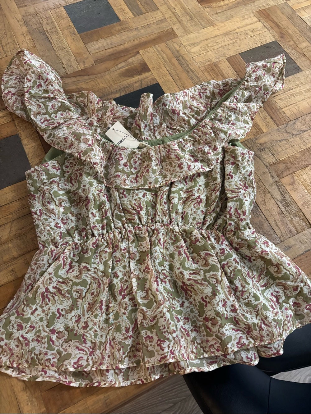 RW&CO Floral Ruffle Peplum Top 
Brand new• Size XS • Originally $69.90